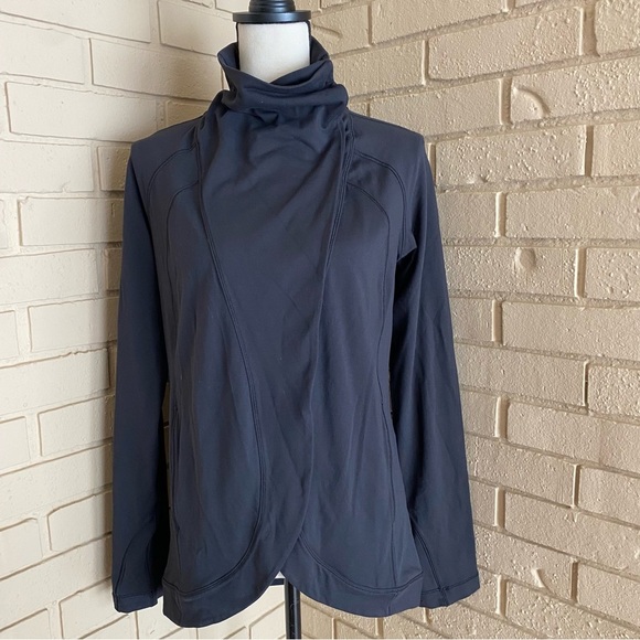Lululemon Jacket Women 6 Black Rulu Rally Wrap Athleisure Yoga Gym Athletic - Picture 1 of 9
